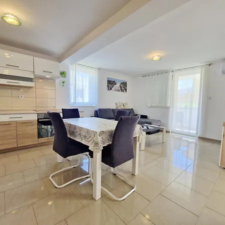 Slabek * باشْكا